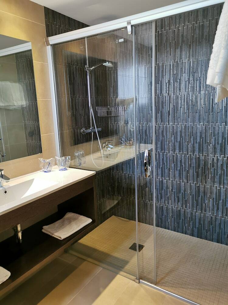 Hotel Petit Palau S�lo Adultos