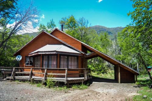 Albergue Hostal Y Caba�as Los �irres