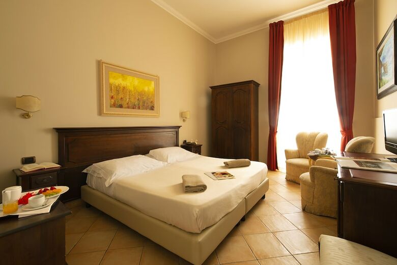 Hotel Principe Di Fitalia