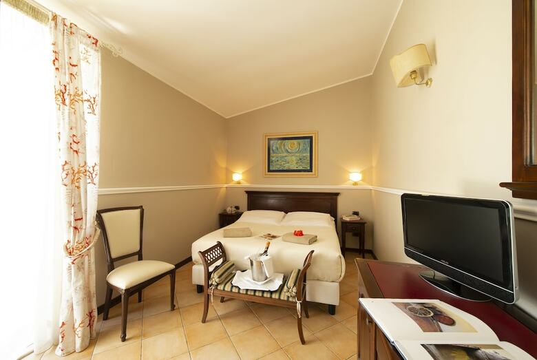 Hotel Principe Di Fitalia
