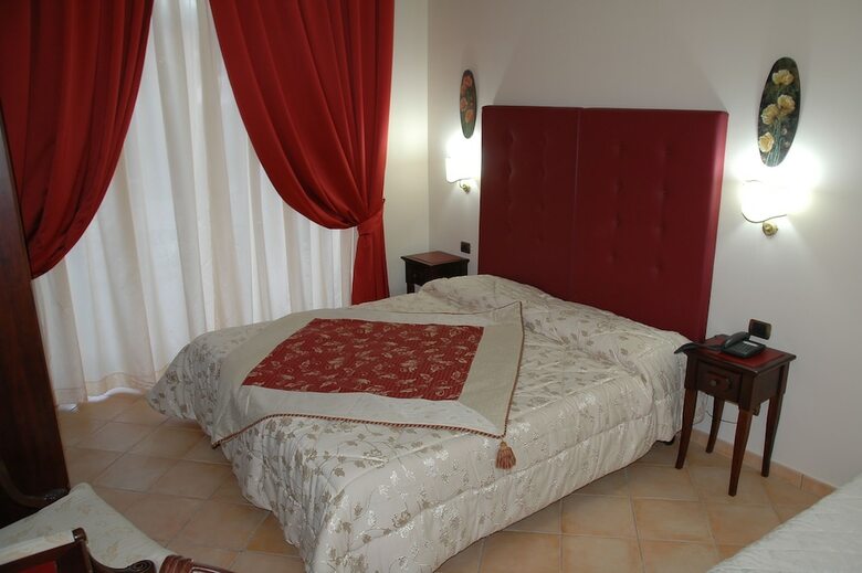 Hotel Principe Di Fitalia