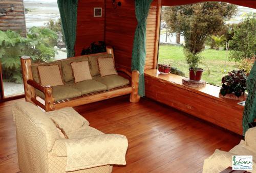 Lodge Caba�as Y Turismo Lahuan