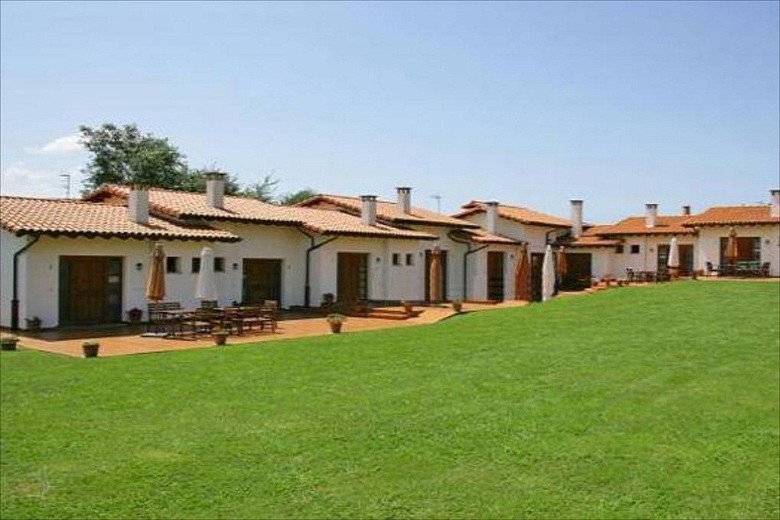 Apartamentos La Casona De Terienzu