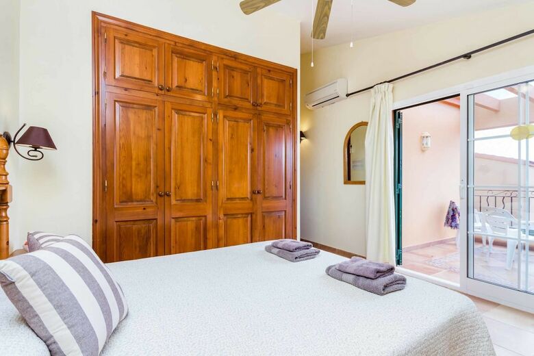 Villa Marcolis Cel