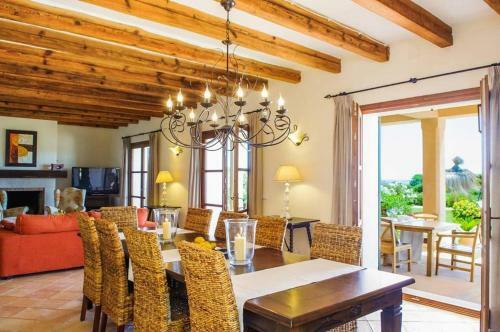 Cala Ferrera Villa Sleeps 10 Pool Air Con Wifi