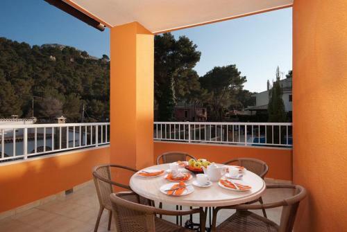 Cala San Vicente Villa Sleeps 4 Pool T184178