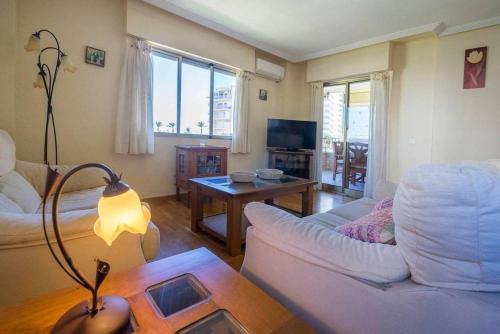 Ausgovia Apartment - 1 Min Walk To Beach