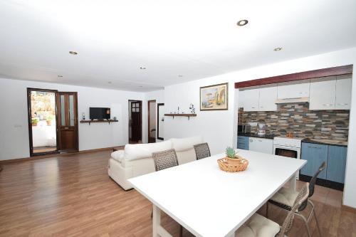 523 Andratx Mallorca