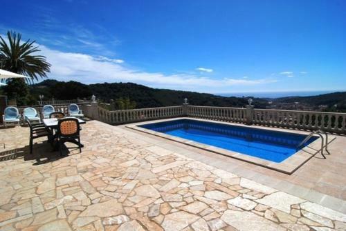 Arenys De Munt Villa Sleeps 4 Pool Wifi