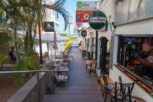 Modern 2 Bedroomed Apartment Los Cristianos Center