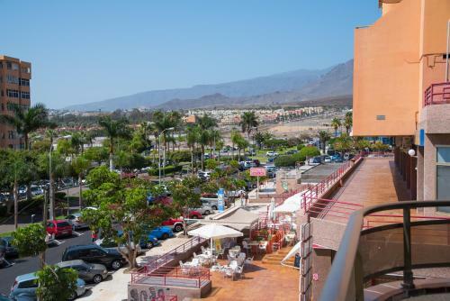 Modern 2 Bedroomed Apartment Los Cristianos Center