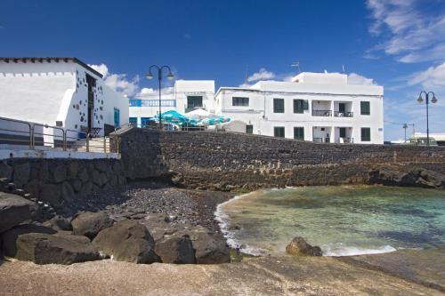 Apartamento Eco Fisherman's Seafront Cottage