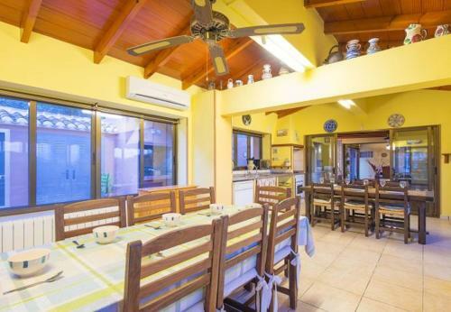 Xabia Villa Sleeps 12 Pool
