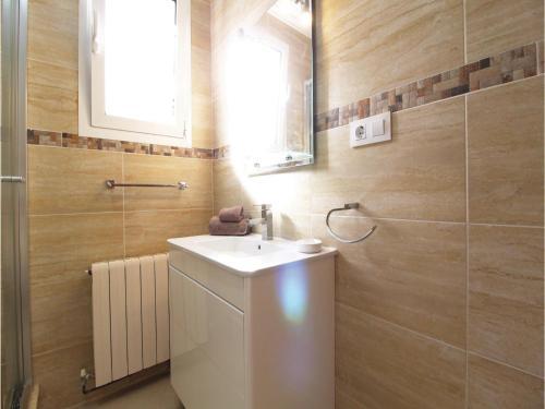 Four-bedroom Holiday Home In Benidoleig