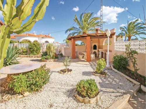 Six-bedroom Holiday Home In Calpe