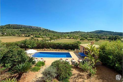 Cas Concos Villa Sleeps 11 Pool Air Con
