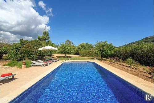 Cas Concos Villa Sleeps 11 Pool Air Con
