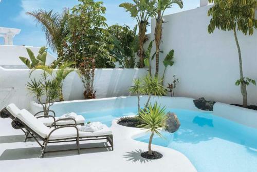 Corralejo Villa Sleeps 6 Air Con Wifi