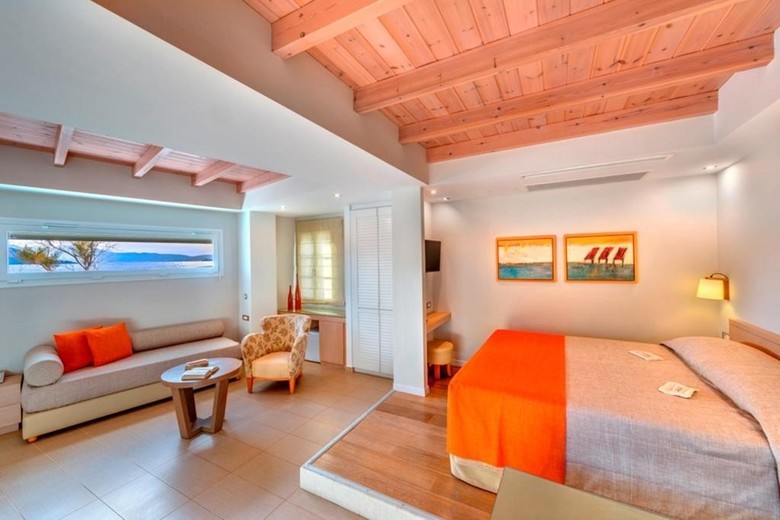 Hotel Nissaki Beach