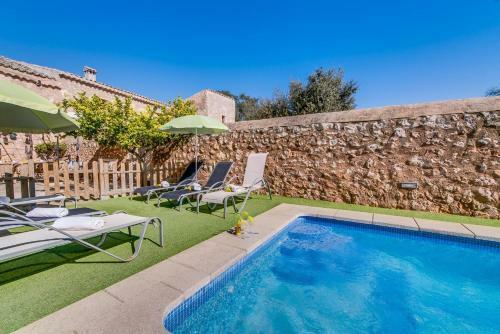 Costitx Villa Sleeps 8 Pool Air Con Wifi
