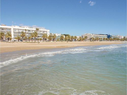 Four-bedroom Apartment In Cubelles