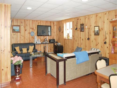 Three-bedroom Holiday Home In Cudillero