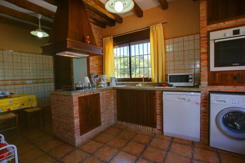 El Gastor Villa Sleeps 8 Pool Air Con Wifi