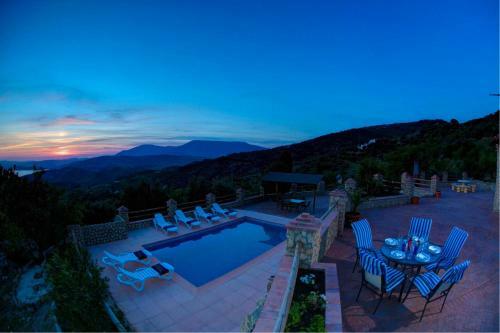 El Gastor Villa Sleeps 7 Pool Air Con Wifi