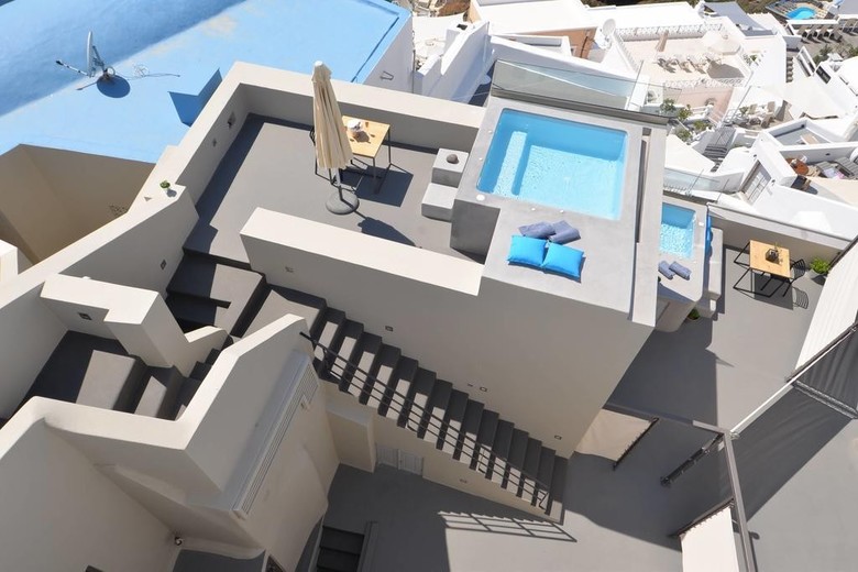 Hotel Aria Suites