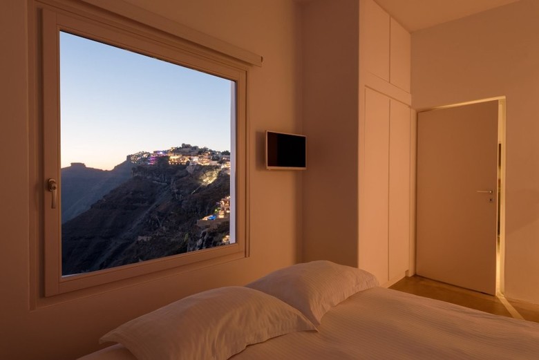 Hotel Aria Suites