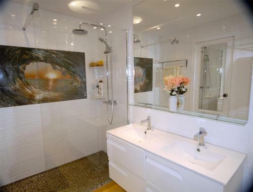 Beautiful Townhouse For 5 Persons, With Swimming Pool