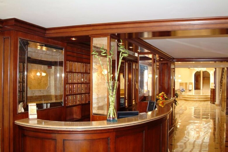 Hotel Belle Epoque