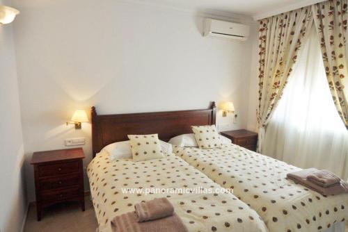 Fuengirola Villa Sleeps 6 Pool Air Con Wifi