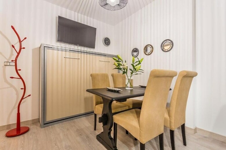 Apartamento Completo Rejas De La Virgen