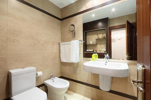 Apartamento Piso En Calle Recogidas (centro)