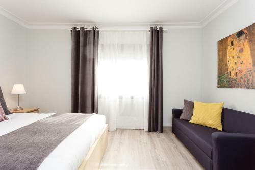 3 Bedroom Apartment Carrer Florida