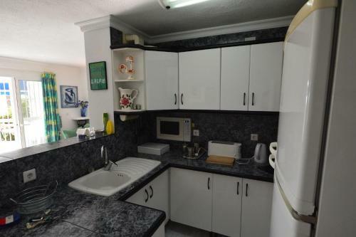 La Cala De Mijas Apartment Sleeps 5 Pool Air Con