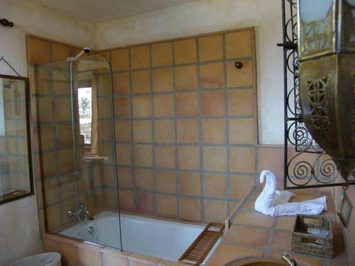 Las Brenas Villa Sleeps 2 Wifi T691366