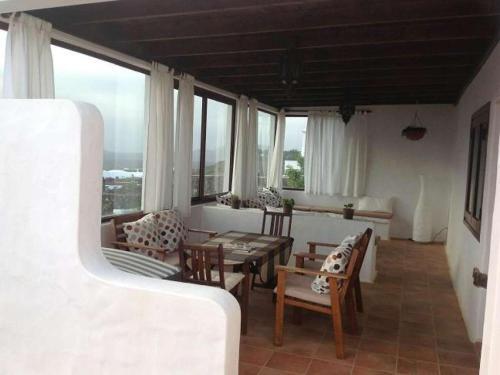 Las Brenas Villa Sleeps 2 Wifi T691366