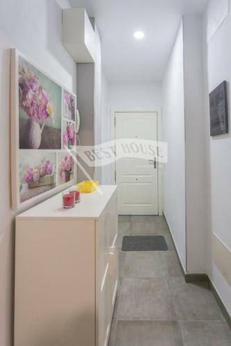 Central Apartment Near Beach And Port