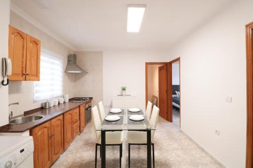 Downtown Share Apartment
