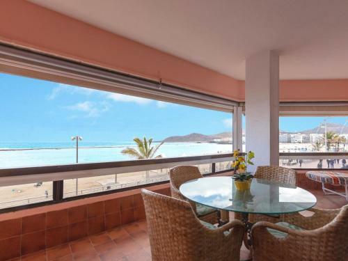 Apartment Seafront Las Canteras 24