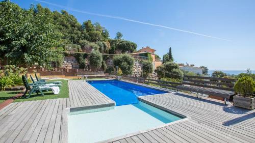 Lloret De Mar Villa Sleeps 8