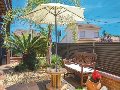 Four-bedroom Holiday Home In Lloret De Mar