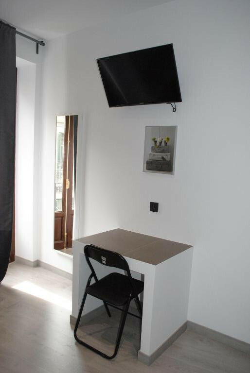 Hostal Fuencarral Rooms