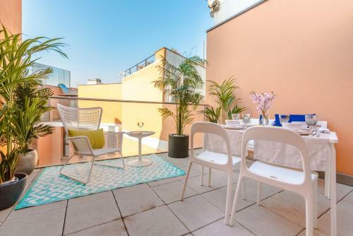 Home Club San Joaquin Apartments
