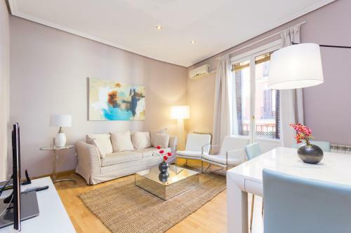 Apartamento Puerta Del Sol Stylish Aparments