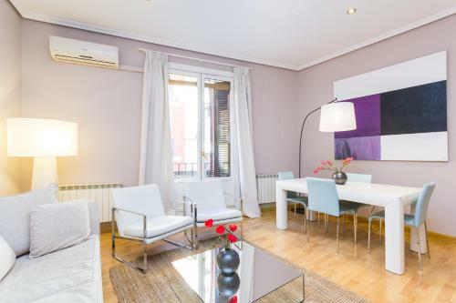 Apartamento Puerta Del Sol Stylish Aparments