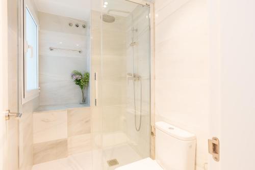 Urbe10 Premium Sanchez Pastor 1 Bedroom Apartment