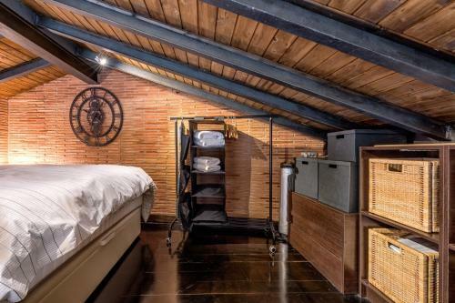 One-bedroom Apartment With Terrace Tina